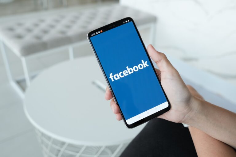 Facebook Messenger Bots List